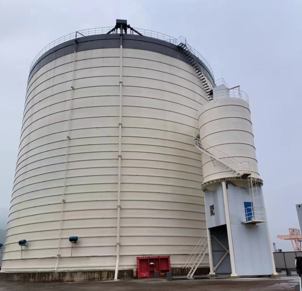 和田县10万吨水泥钢板库